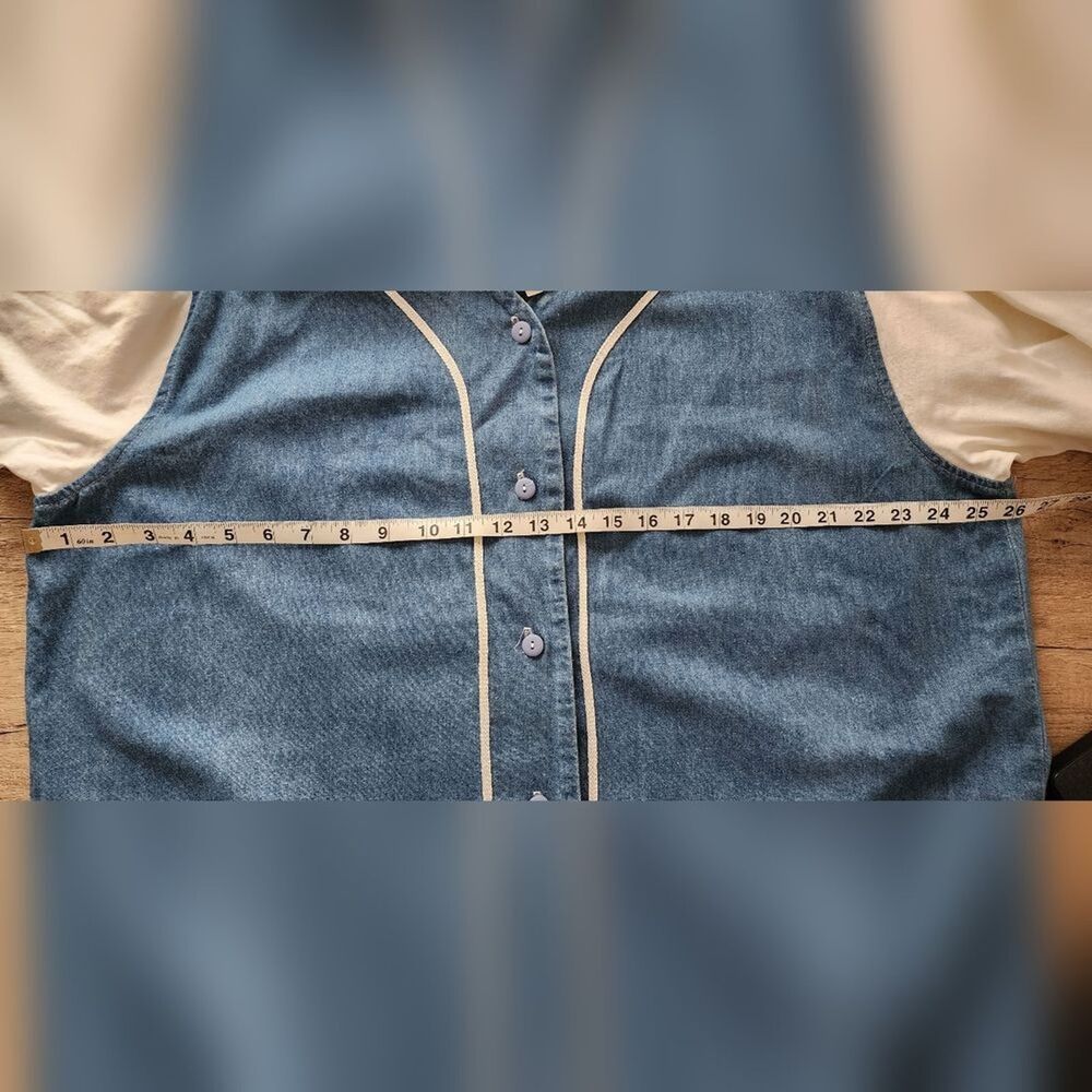 "Vintage 1992 Warner Bros Looney Tunes Rare Tweety Bird Denim Shirt  Made in USA - Picture 6 of 7